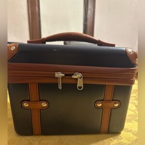 Mark and Graham Elegant Navy Blue and Rich Brown Picnic basket